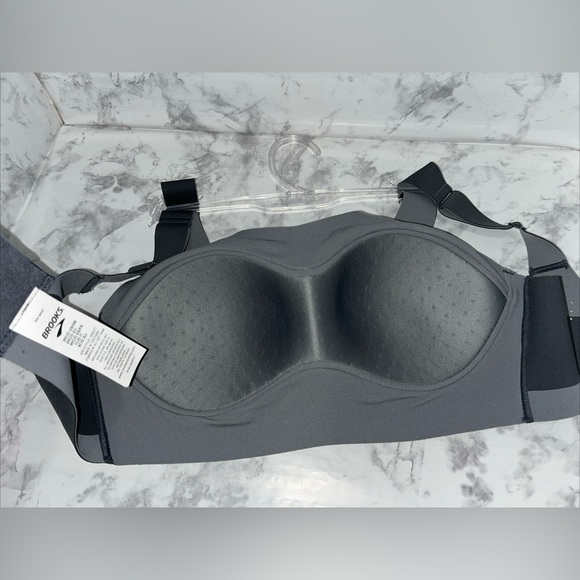 New Brooks Dare Scoopback Women’s Run Bra 30 C/D Gray Workout- Sport Max Support - Picture 4 of 4